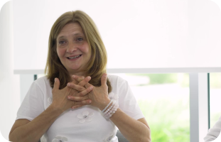  Preslava explains the story of her daughter, who has MG since she’s 16 years old